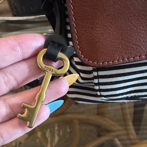 Fossil Tan and Black Striped Messenger Bag - Picture 3 of 6